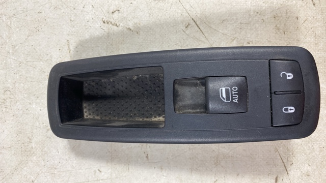 Кнопки переднего левого стеклоподъёмника 68086692AF CHRYSLER