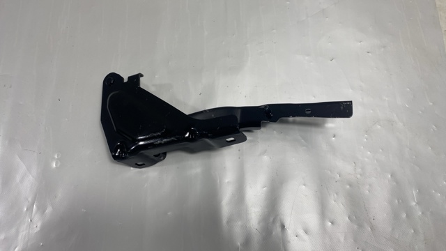 Завеса капота правая 68103056AA MARKET (OEM)