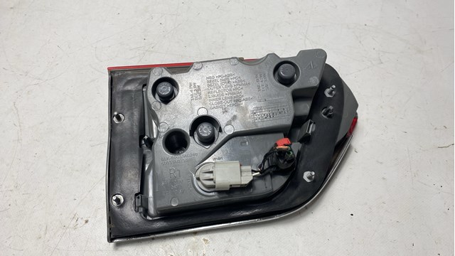 68110046AC CHRYSLER Фонарь задний правый внутренний купить в Чернигов