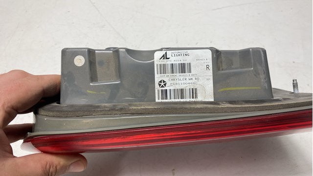 68110046AC CHRYSLER Фонарь задний правый внутренний купить в Днепр