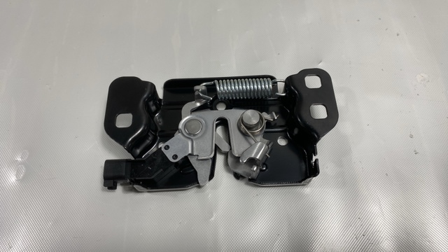 Запор капота (замок и привод замка капота) 68237158AA MARKET (OEM)