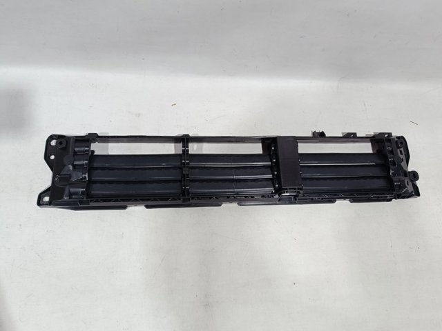 Решетка переднего бампера, центральная 71350TLAA01 MARKET (OEM)