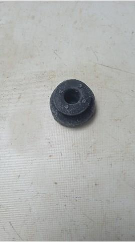 Подушка радиатора кондиционера, нижняя 74172SWA000 HONDA