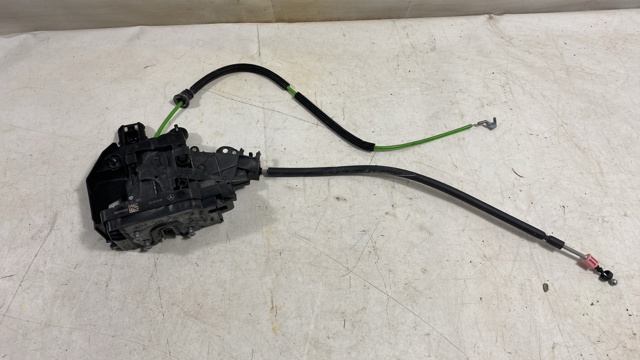 Замок передней пассажирской двери A0997205602 MERCEDES