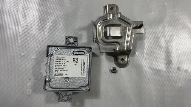 MERCEDES A2979004516 в наличии Киев