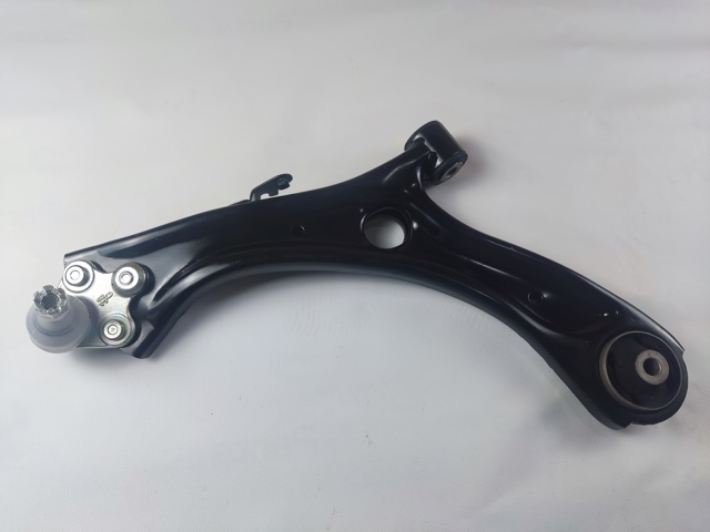 Рычаг передней подвески нижний левый IK51360T7WA00 MARKET (OEM)