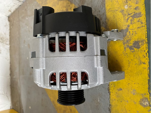 Генератор MQA1675 MAGNETI MARELLI