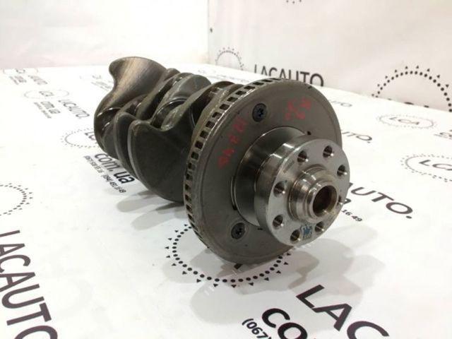 Вал коленчатый и маховик 06K105101L VAG