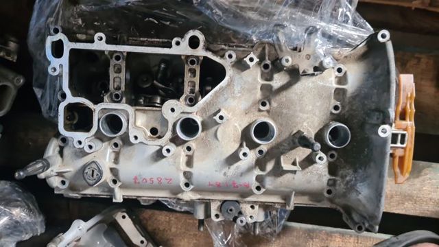 ГБЦ мотора 06L103064A VAG