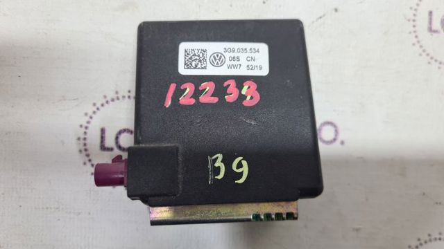 Антенна GPS 3G9035534 VAG