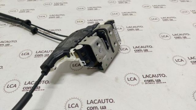 Замок задней правой двери  4589914AE CHRYSLER