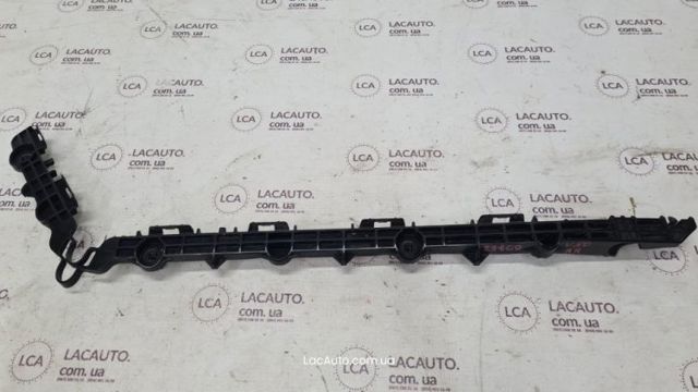 Правый кронштейн крепления бампера заднего 5257506090 TOYOTA