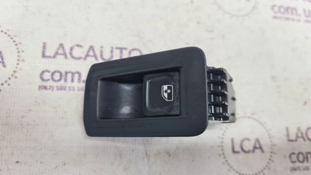 Кнопка заднего дворника 5G0959855LWZU VAG