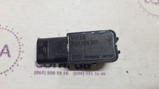 Датчик разряжения вакуумного усилителя тормозов 5Q0906207 VAG