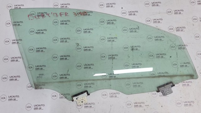 Стекло пассажирской двери 68082406AC CHRYSLER