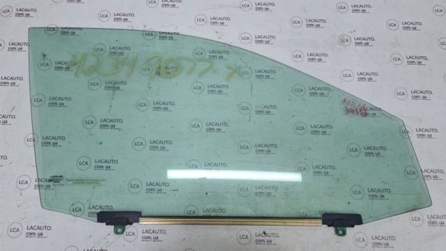 Стекло пассажирской двери 6810148070 TOYOTA