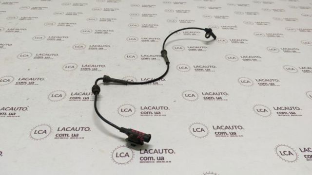 Передний датчик АБС 68160057AB CHRYSLER