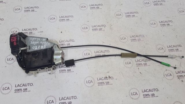 Замок двери задней правой 6905047070 TOYOTA