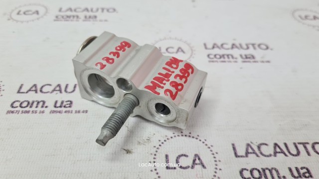 Клапан TRV, кондиционера 84806899 GM