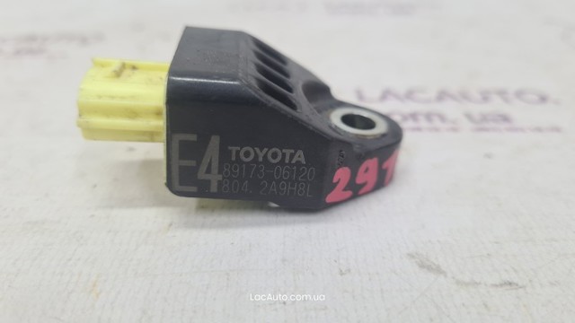 Датчик Айрбег передний 8917306120 TOYOTA