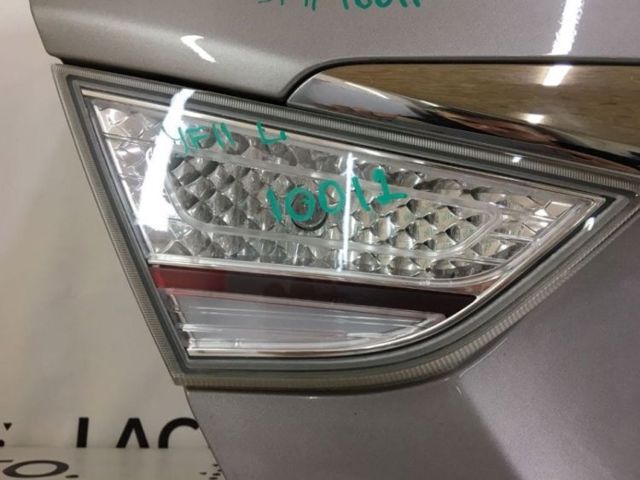 Задняя левая внутренняя фара 924034R000 HYUNDAI