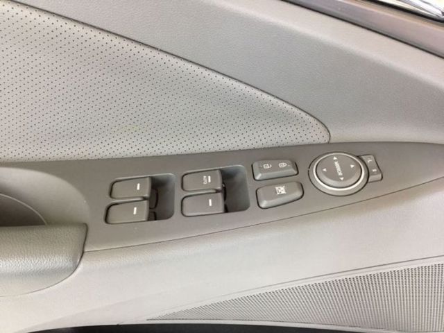 Кнопочный блок управления стеклоподъемником передний левый 935703S000YDA HYUNDAI
