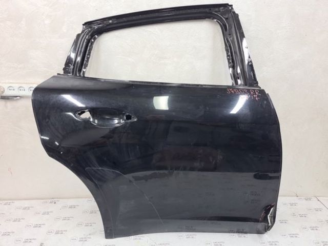 PORSCHE 971833022YGRV Дверь задняя правая в наличии Житомир