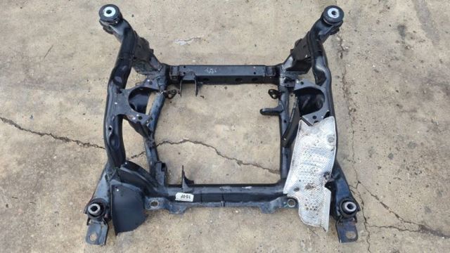 Крабобалка передней подвески A1643300058 MERCEDES