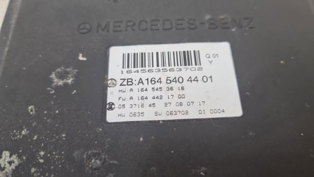 Электронный блок управления двигателем A1645404401 MERCEDES