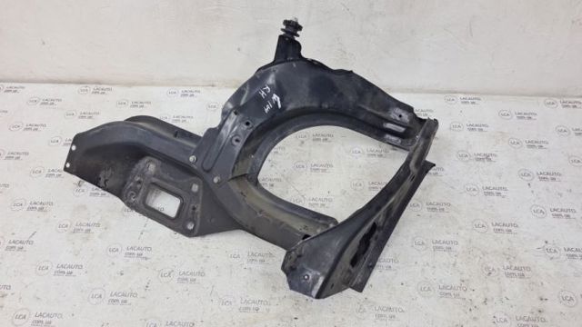 Рамка радиатора правая A1646200291 MERCEDES