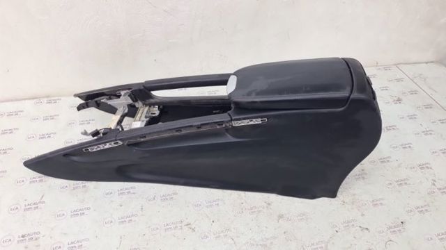 Консоль панели управления центральная A16468010529D84 MERCEDES