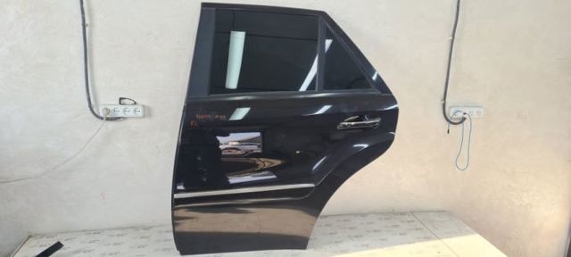 Дверь пассажирская задняя левая A1647300105 MERCEDES