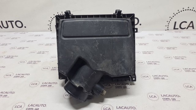 DS739643FB Корпус воздушного фильтра, верхняя часть купить Черновцы