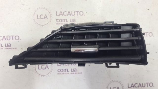 Решетка вентиляции салона на "торпедо", правая DS7Z19893DA FORD
