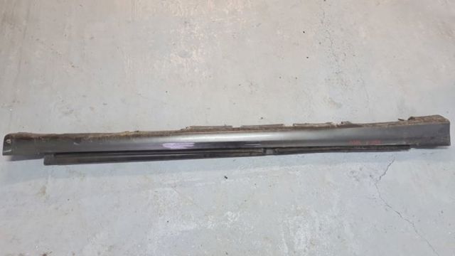 Накладка наружняя (молдинг) порога, правый DS7Z5410176A FORD