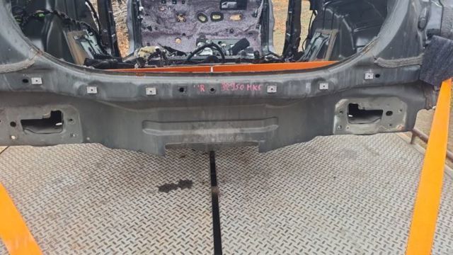 Панель багажного отсека DS7Z5440320G FORD