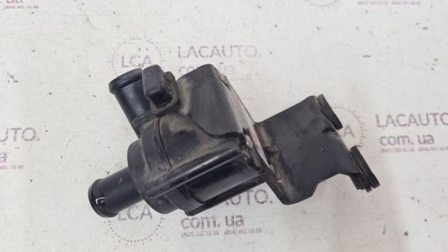 Помпа водяная, дополнительная электрическая DS7Z8C419C FORD