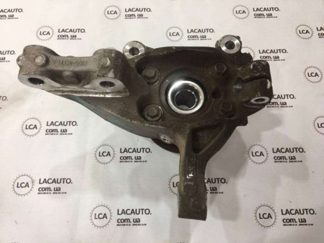Цапфа (поворотный кулак) передний левый F2GZ3K186A FORD
