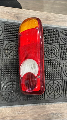 Задний правый стоп 265500292R RENAULT