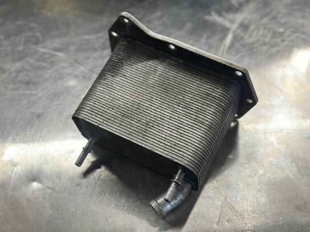  Корпус масляного фильтра LR006427 LAND ROVER