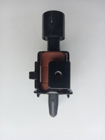 TOYOTA 2586062010 Переключающий клапан системы подачи воздуха в наличии Николаев