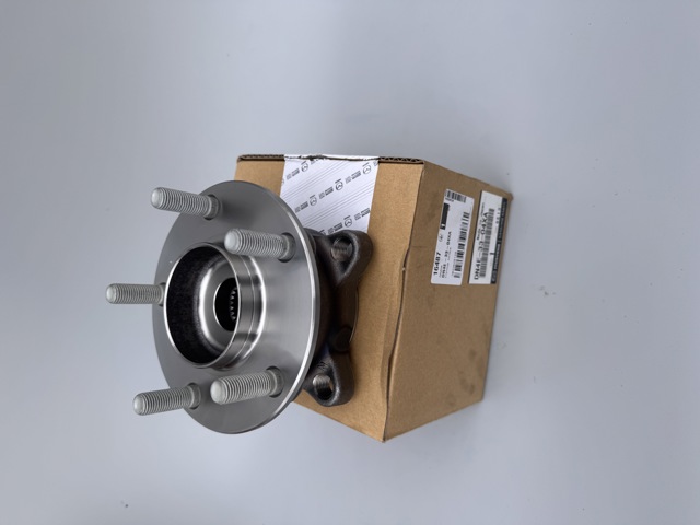 DN4E3304XA MAZDA Передняя ступица купить в Львов