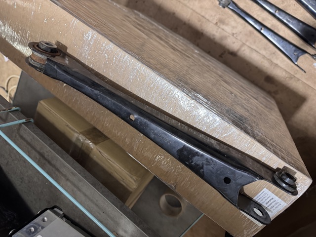 KBB62845XA MAZDA Тяга поперечная задней подвески купить в Кривой Рог