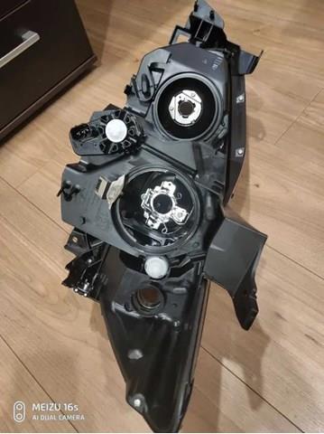 MAZDA KR2251031C Фара правая в наличии Днепр