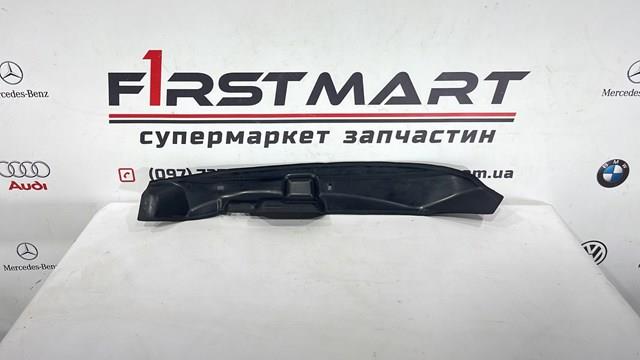 VOLVO 31353952 Уплотнитель крыла в наличии Ровно