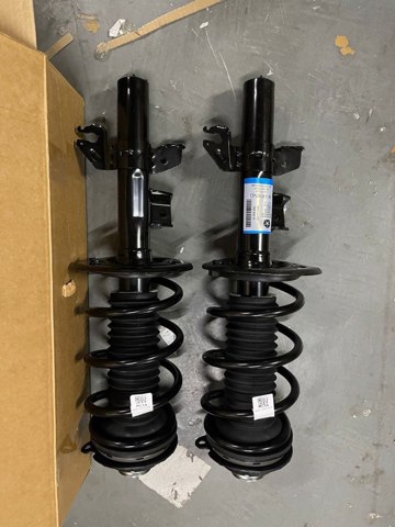 Стойка передняя левая 05272759AF CHRYSLER
