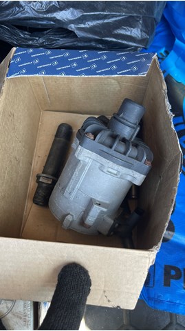 11517566335 Дополнительная помпа купить Павлоград