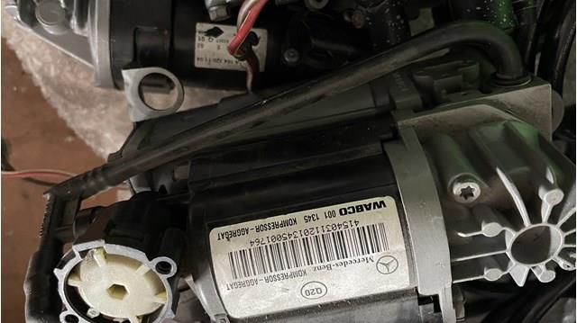 Компрессор пневмоподвески 4430201901 MERCEDES