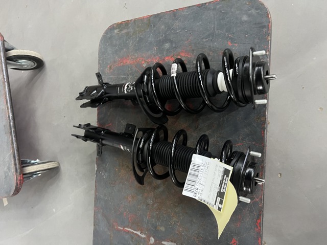 5105869AC CHRYSLER Пружина передняя купить в Кривой Рог