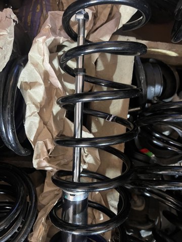 Пружина задняя 5502095F0D NISSAN